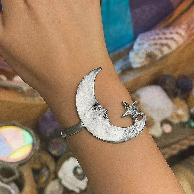 Star And Moon Pattern Open Bracelet