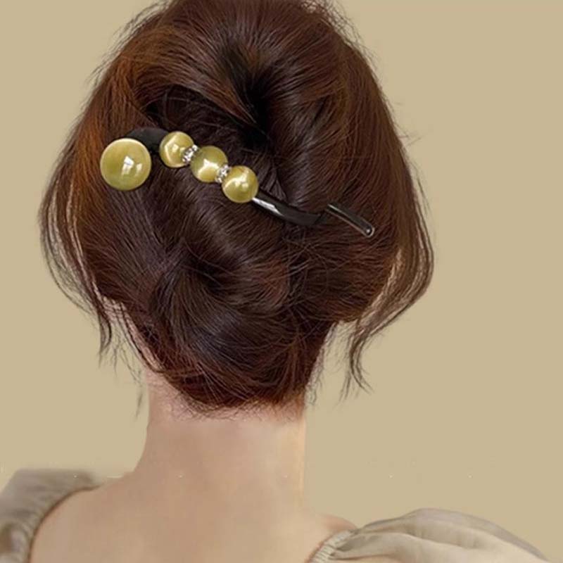✨ Elegant Pearl & Rhinestone Grab Clip