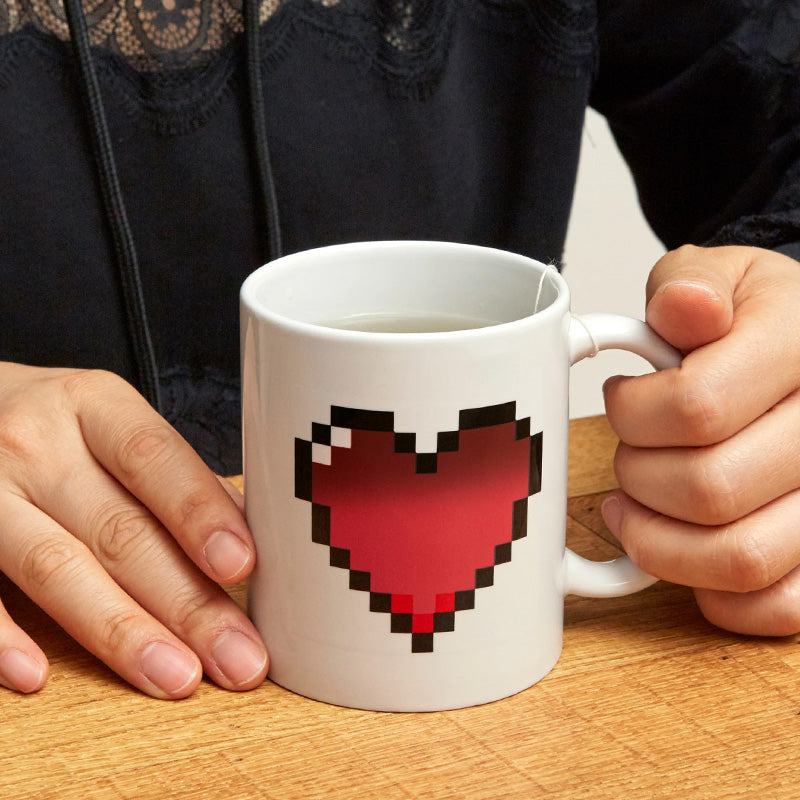 Kreative Keramiktasse mit Farbwechsel