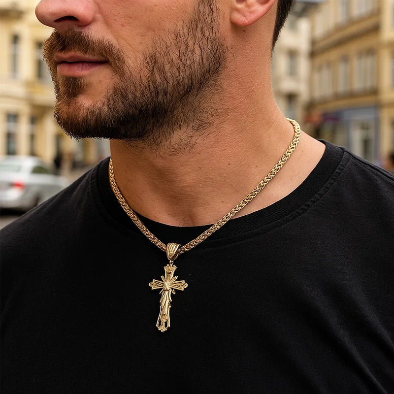 Kreuzförmiger Anhänger