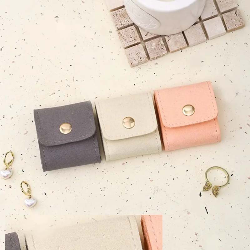 👜 Simple & Chic Portable Jewelry Organizer