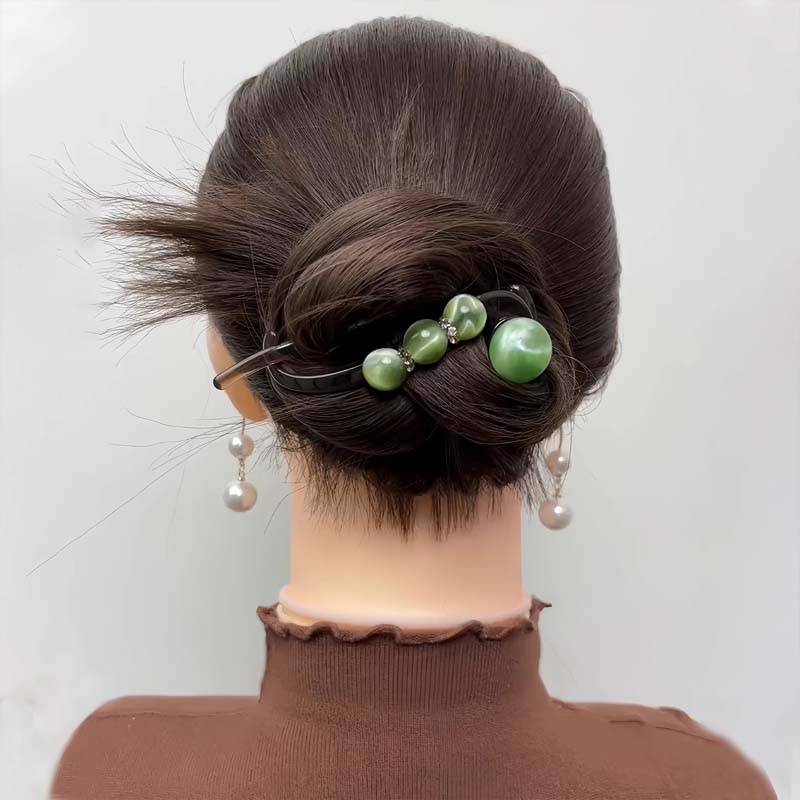 ✨ Elegant Pearl & Rhinestone Grab Clip