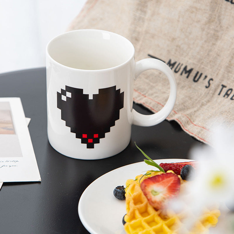 Kreative Keramiktasse mit Farbwechsel